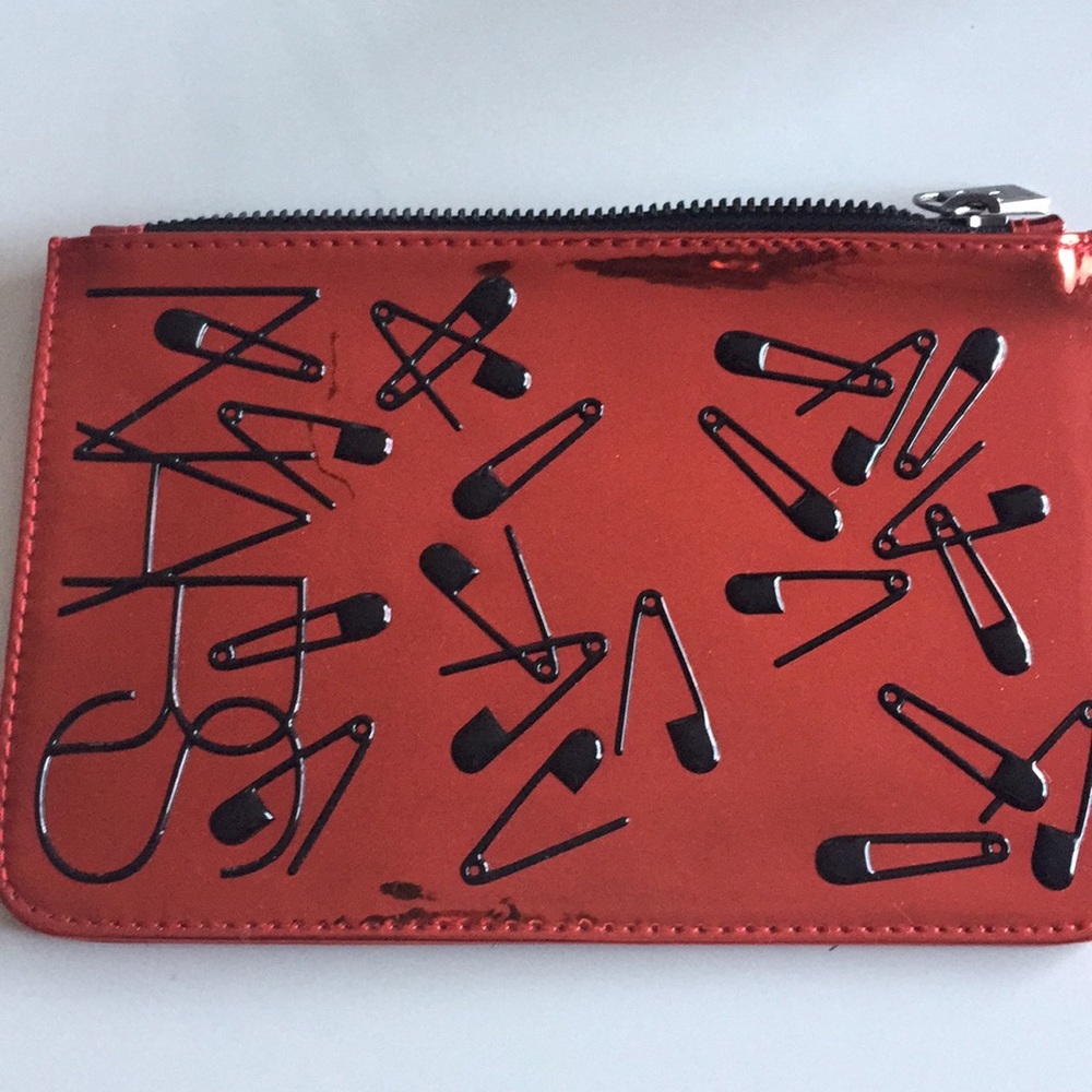 Makeup Bundle - Picture 2 of 6